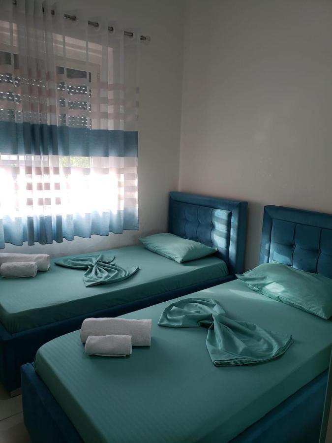 Jessica'S Apartment Тирана Екстер'єр фото